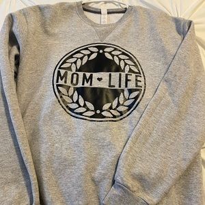 Mom life sweatshirt size medium